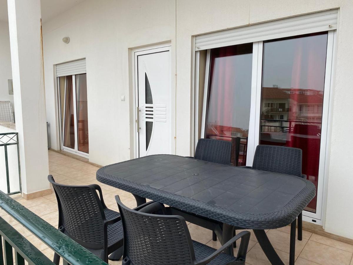 פטיאס Apartamento Acolhedor Numa Das Mais Belas Praias Do Centro De Portugal מראה חיצוני תמונה