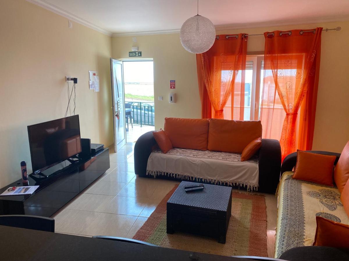 פטיאס Apartamento Acolhedor Numa Das Mais Belas Praias Do Centro De Portugal מראה חיצוני תמונה